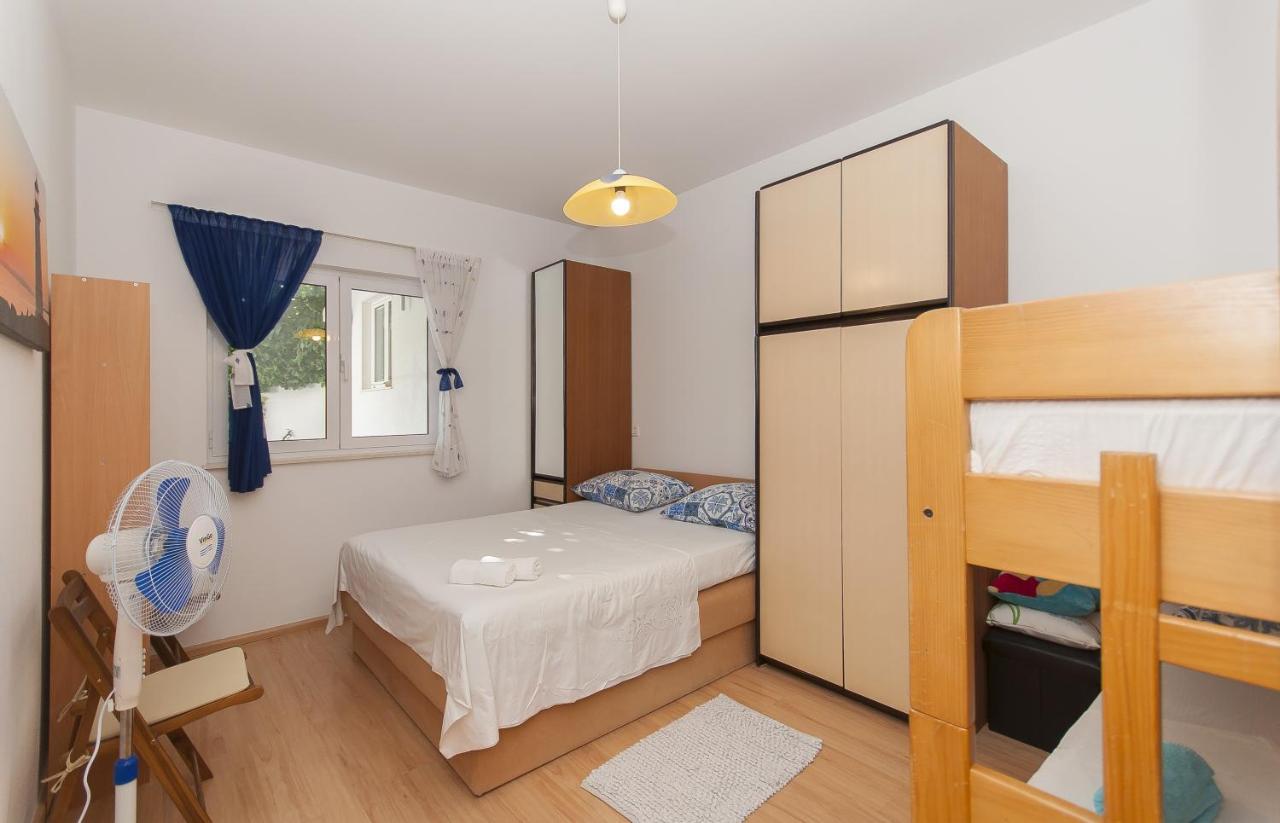 Apartment Brajki Omis Exterior photo