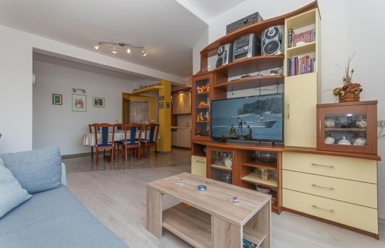 Apartment Brajki Omis Exterior photo